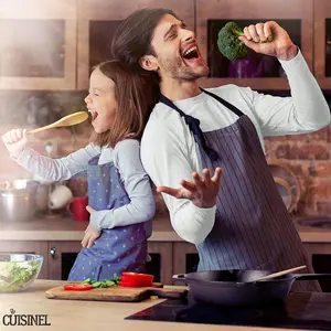 Cast Iron Skillet w/ Silicone Heat-Resistant Handle Cover, Oven Safe Cookware, 10" Egg Sturdy