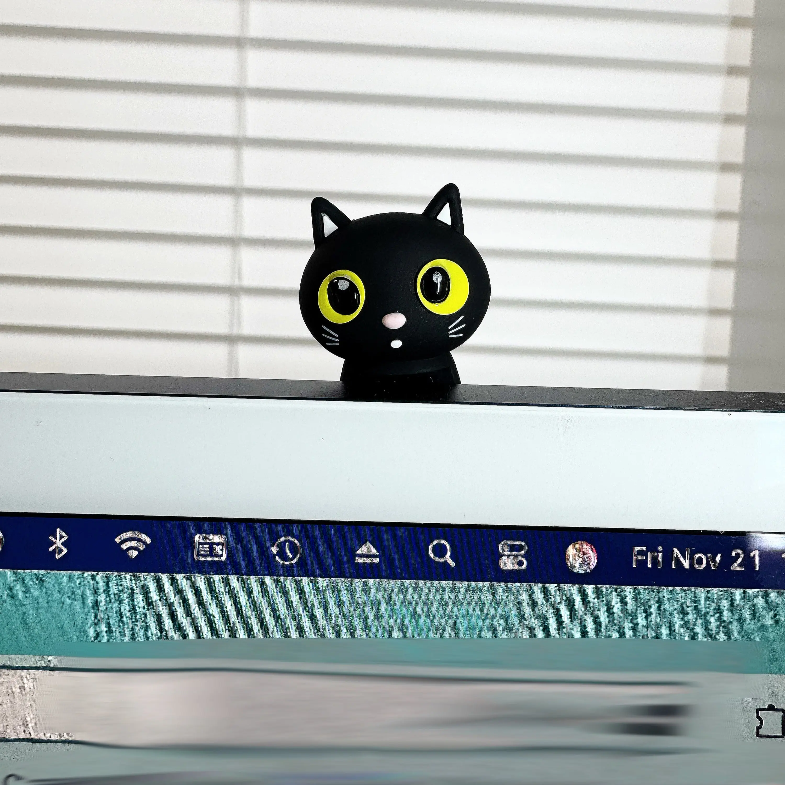 Black Cat Hipper Charm - Universal Ledge Sitter - Hipper Black Cat Clip Buddy- Miniature Monitor & Dashboard Accent- Peeker Charm
