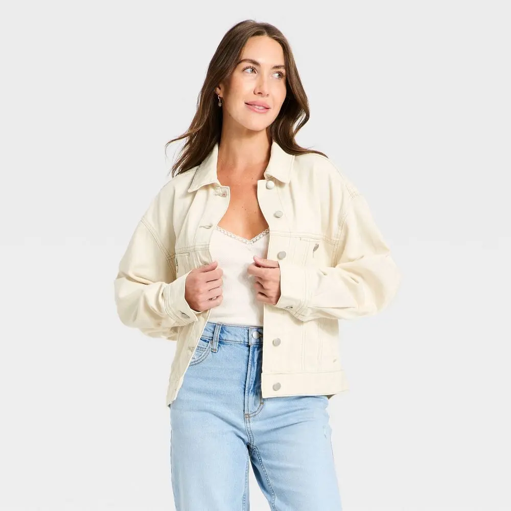 Women's Relaxed Trucker Denim Jacket - Universal