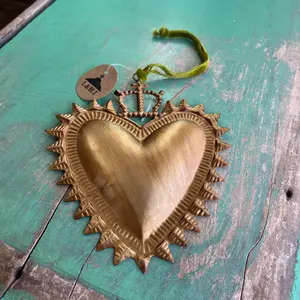 Crowned Sacred Heart Home Decor Ornaments Decoration Gift