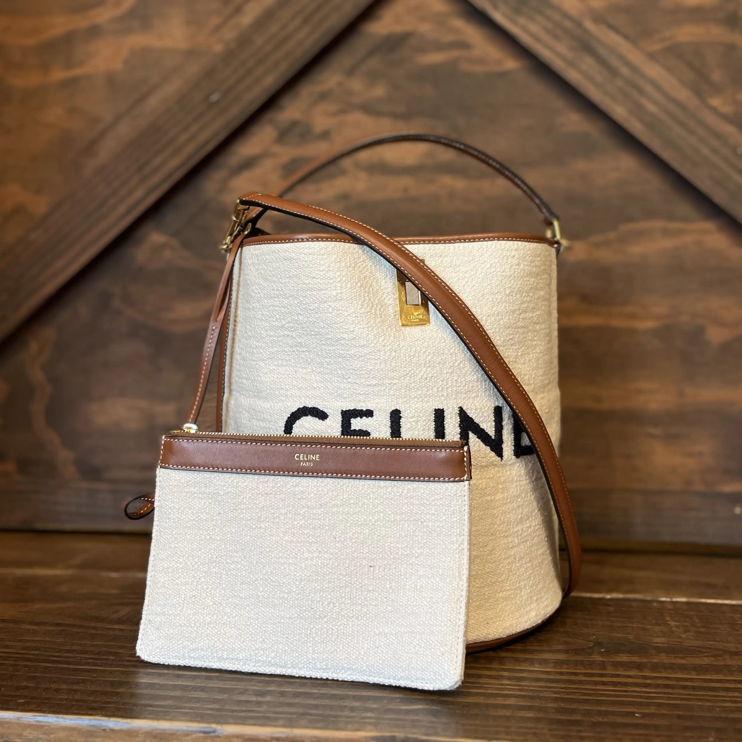 Pre-owned Celine canvas bucket bag Bucket 16 Brown Bag