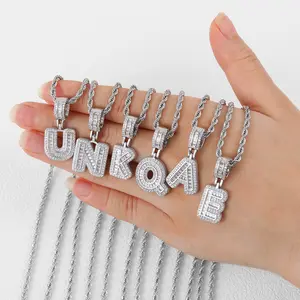 Fashionable zircon initial pendant necklace, letter pendant accessories, personalized jewelry