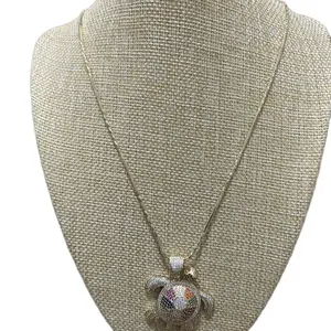 Set Mix de Cadenas Pulseras y Dijes con Diseño de Tortuga Colorida para Mujer