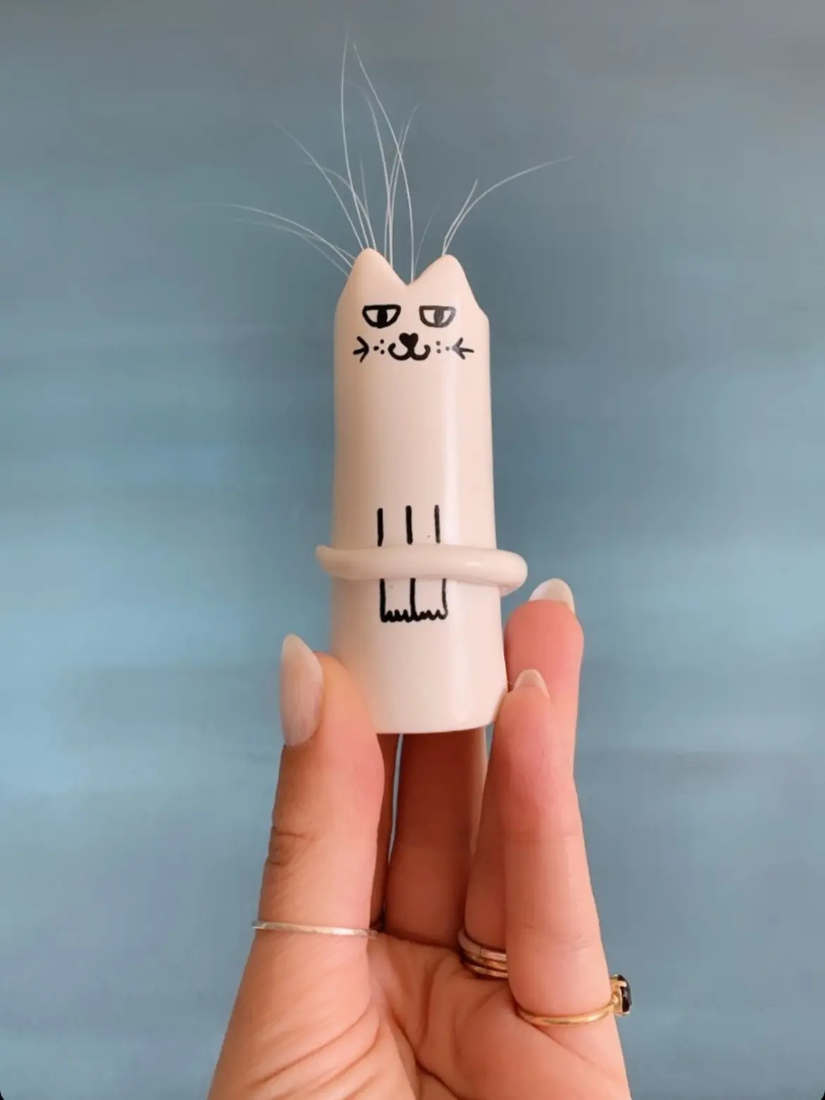 Tiny Cat Whiskers Vase / Mini Vase / Desk Decor / Handshaped / Holding Cat Whiskers / Cute Gift / Funky Vase / Kawaii Decor / For Cat Lovers / Cat Mom Wedding Flowers