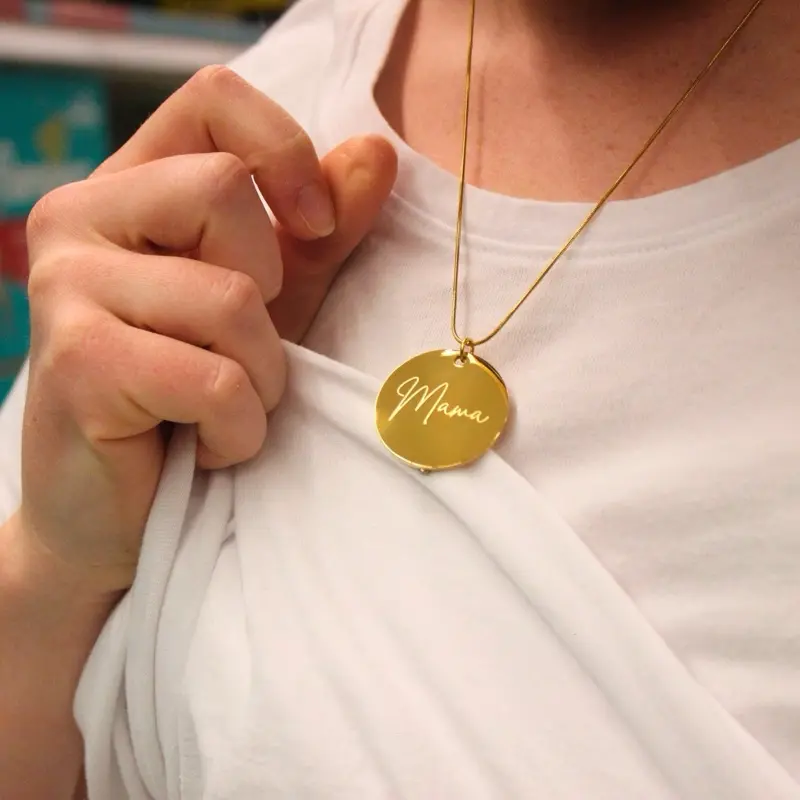Mama’s Mate Breastfeeding Shirt Clip | Hands Free Necklace Holder for Nursing & Pumping Mom