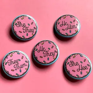1.25” Cute Donut Pronoun Buttons