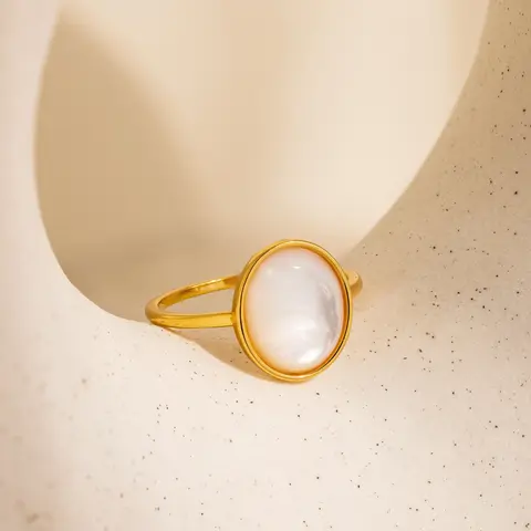 Mother of Pearl Signet Ring by Caitlyn Minimalist - Minimalist Oval Pearl Statement Ring - Gemstone Jewelry - Birthday Gift for Her