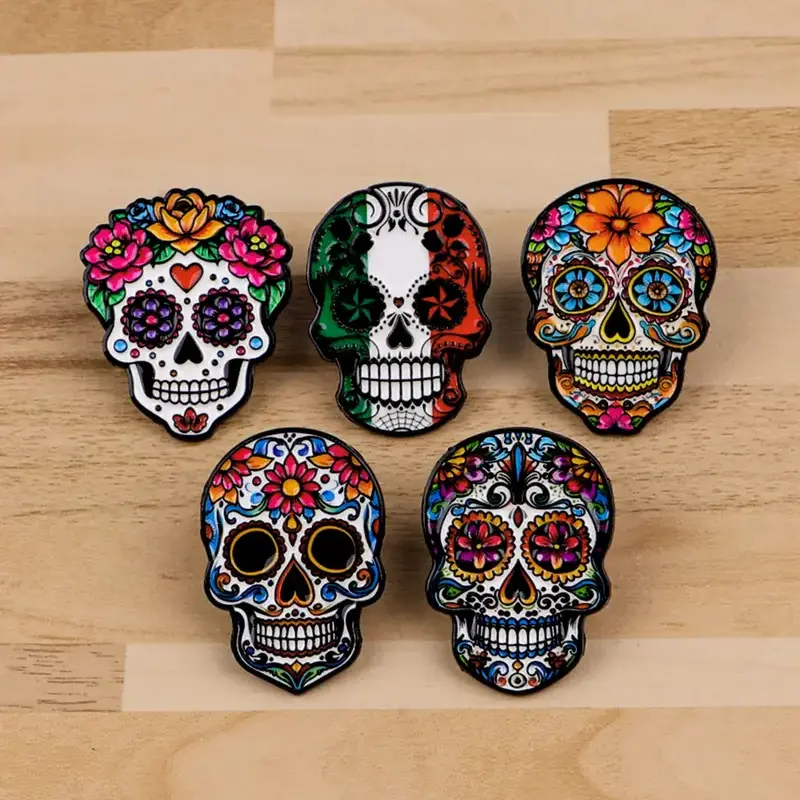 5Pcs Vintage Skull Metal Enamel Lapel Pins Set, Punk Fashion Badges for Clothes Bags Hats, Halloween Decor Gift Accessories