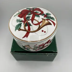 MiKasa BELLS OF HOLLY Christmas Trinket Box Candy Dish W/ Lid  Porcelain *A