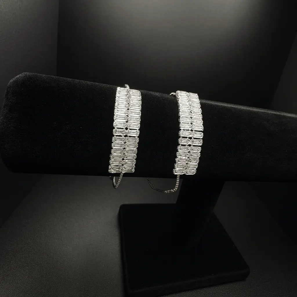Lustrous Adjustable Bracelet
