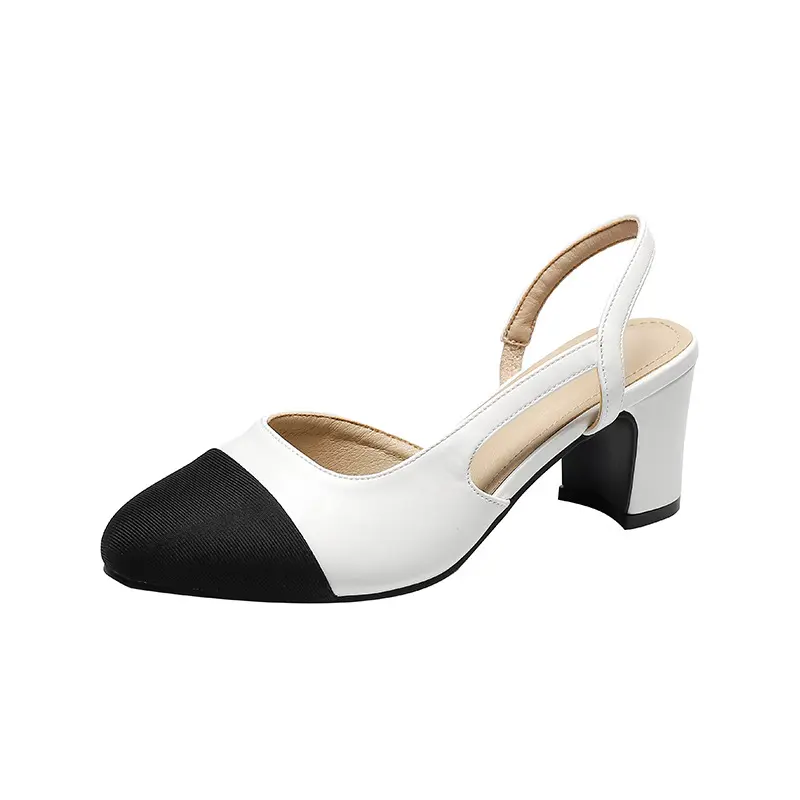 White sandals with a heel height of 6cm