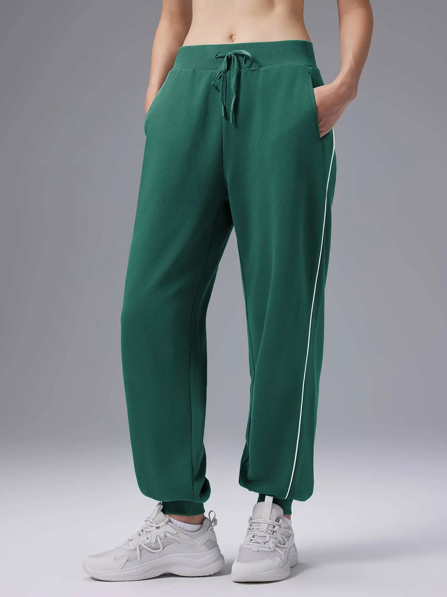 Baleaf Relaxed Fit Elastic Cuff Pants Athletic Home with Adjustable Drawstring Waistband & Side Pockets for Essentials, Activewear, Bottoms