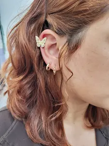 Gold Butterfly Ear Cuff Trendy Rhinestone Decor Earring for Women and Girls Stylish Accessory
