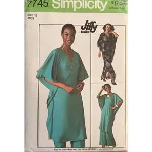 Simplicity 7745 Sewing Pattern (Vintage) UNCUT/CUT