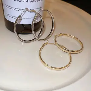 Chic Retro Hoop Earrings