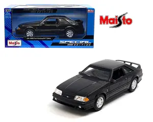 Maisto Diecast Model Car 1:24 1993 Ford Mustang SVT Cobra Special Edition Black Collectible Toy