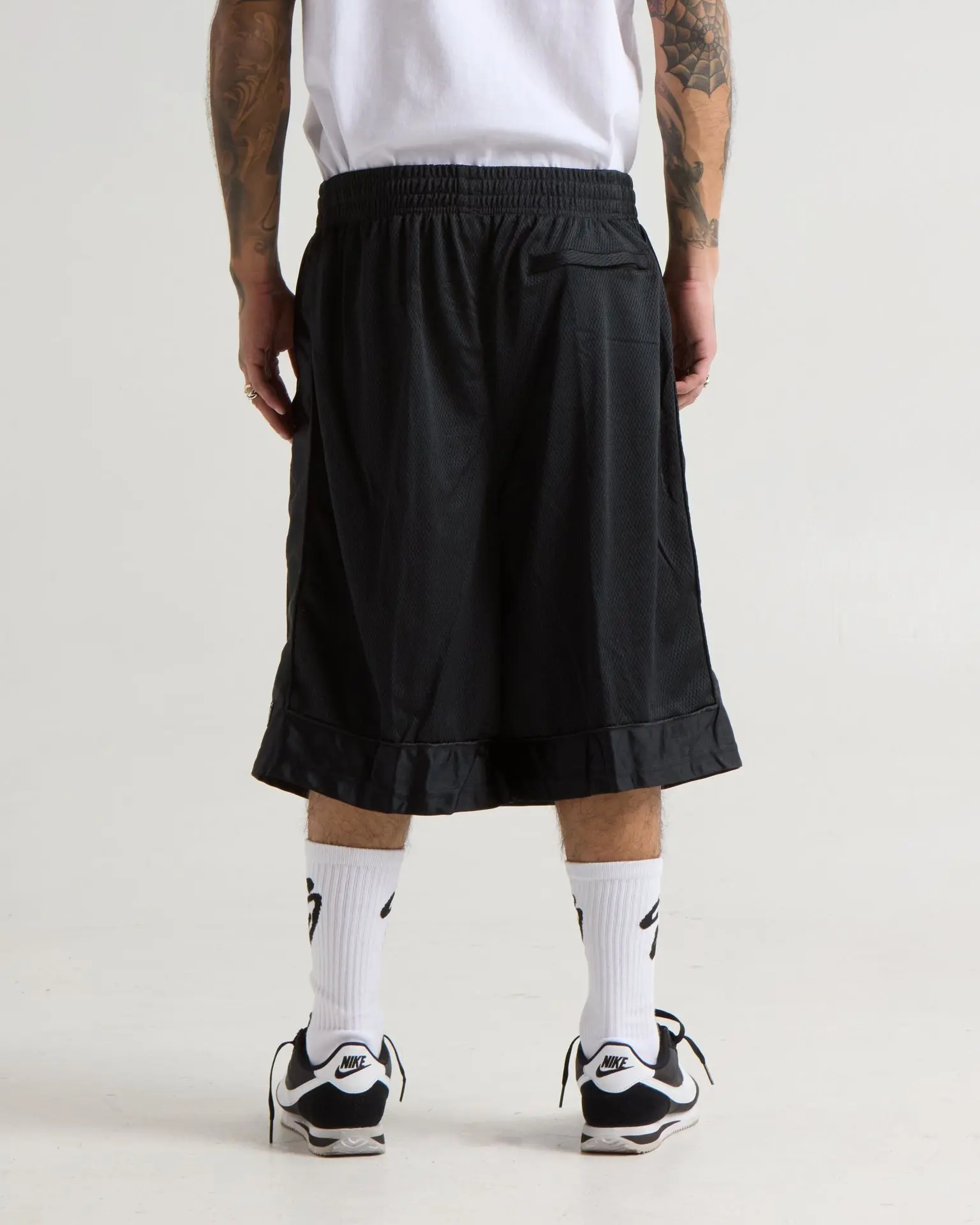 Long Mesh Shorts Breathable Athletic Bottoms Long Mesh Shorts Breathable Athletic Bottoms