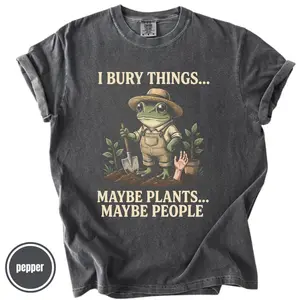 Comfort Colors Retro Sarcastic Gardening Shirt, Frog Graphic Funny Tshirt For Plant Lover, Humorous Plant Woman Shirt, Gardening Hobby Top