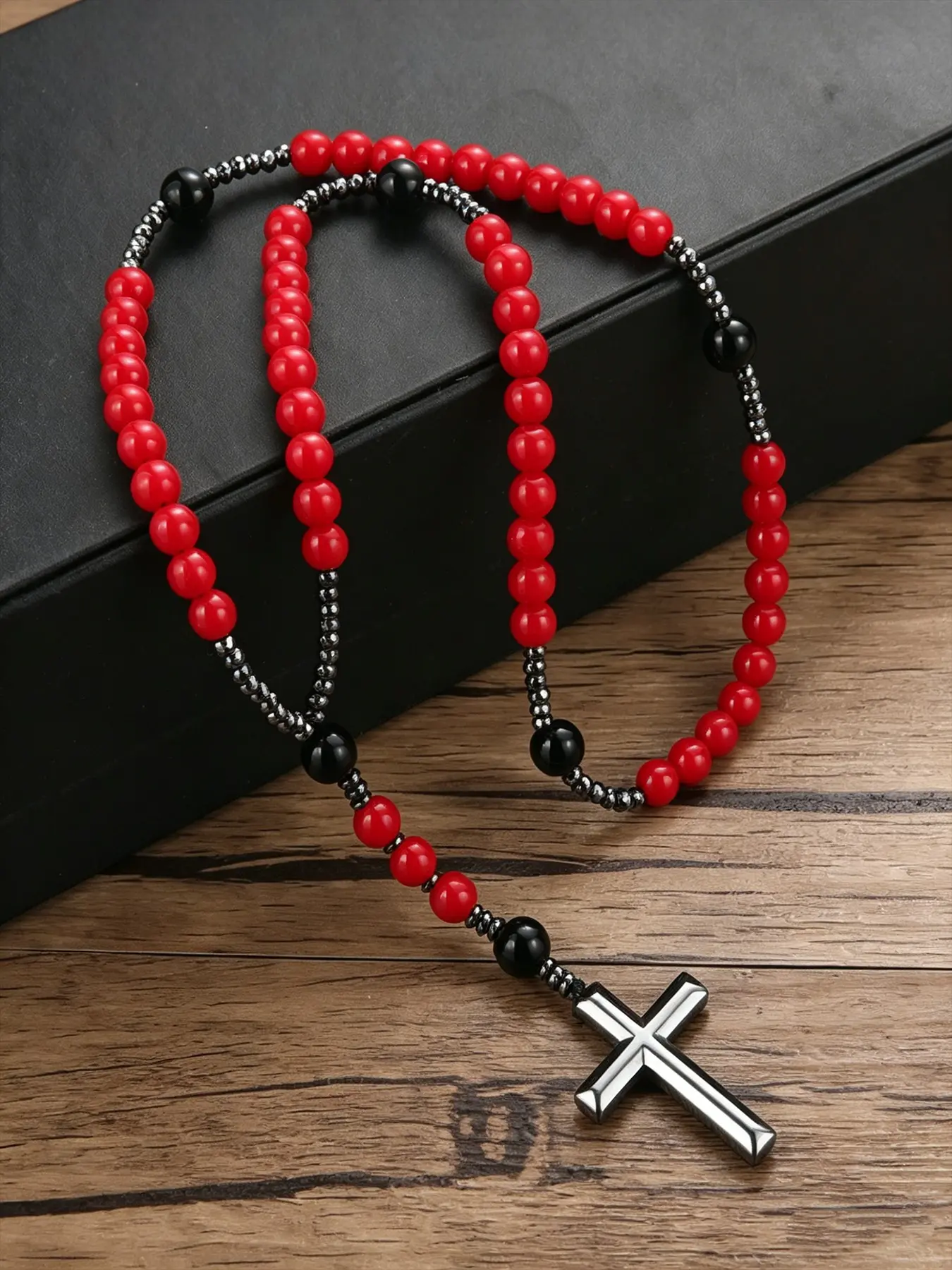 1pc Fashion Sweet 8mm Bead Necklace with Cross Pendant, Boho Style Rosary Jewelry Gift for Men and Women, All Seasons Wear, Trendy Charm Necklaces, Faith Pendant Necklace