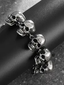Titanium Steel Skull Head Bracelet for Men, Vintage Punk Style, Unique Personality Design, Fashion Accessory, Perfect Gift Idea