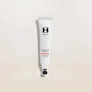 OS-01 LIP SHIELD SPF 15+