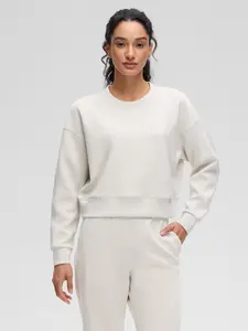 CRZ YOGA Womens SoftAura Crewneck Sweatshirt Long Sleeve Workout Casual Pullover Basic Fall Tops