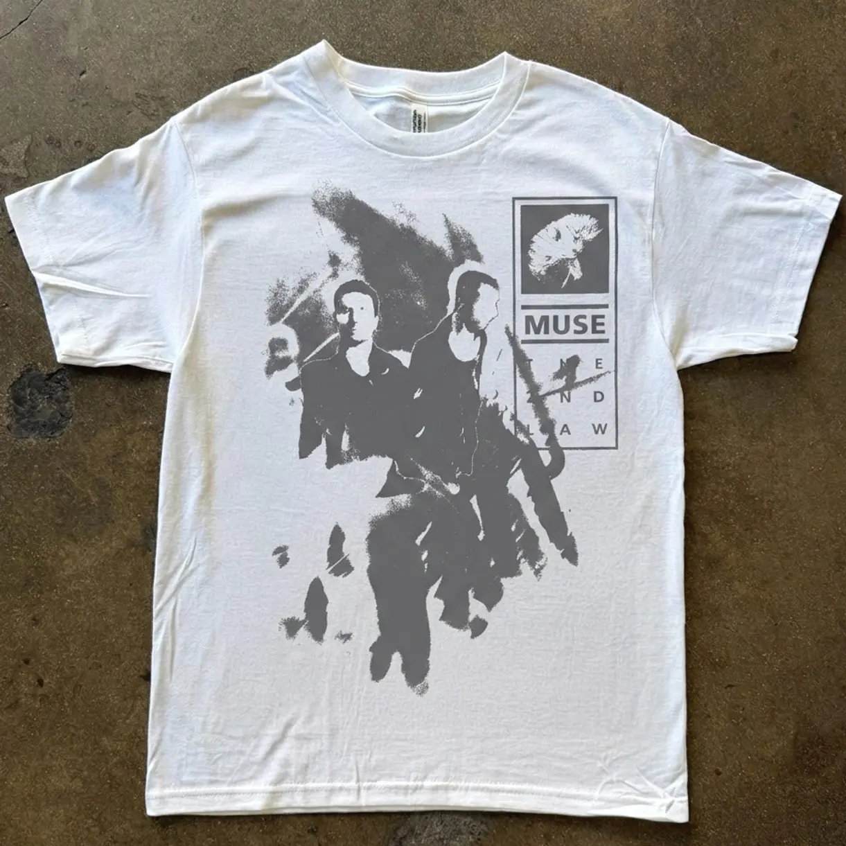 Muse Black & White Band Members Badge T-shirt1 T-shirt, Oversized Aesthetic Boho Graphic Tshirt Tee Top Womenswear Streetwear Summer