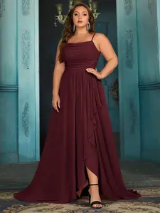 Plus Size Burgundy Chiffon Bridesmaid Dress with High Slit | Elegant Spaghetti Strap Wedding Guest Gown