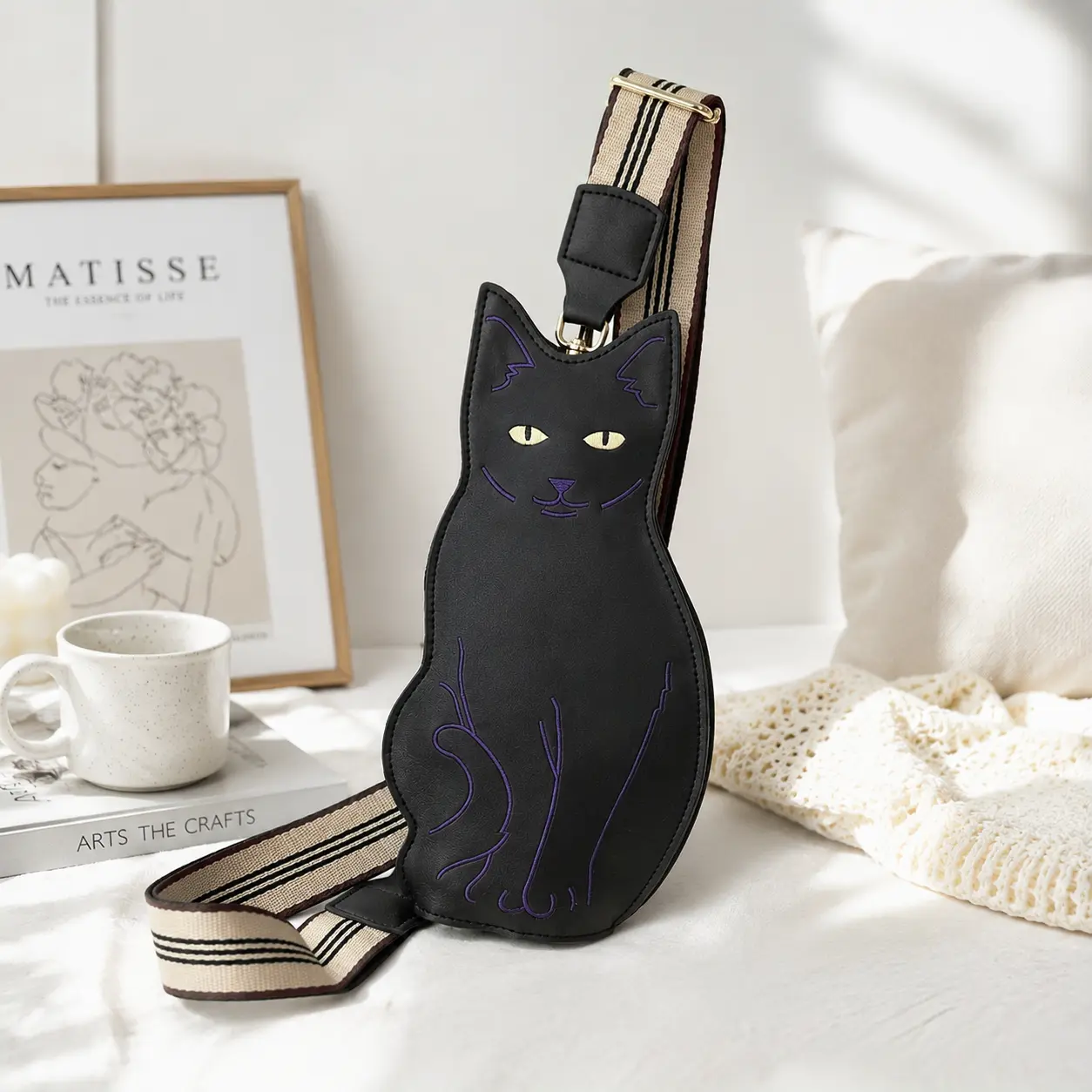 Cat Shaped Shoulder Bag - Adorable Silhouette Crossbody Purse for Cat Lovers, Compact & Stylish for Everyday Use