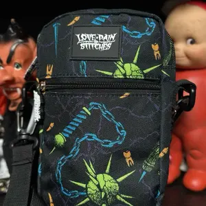 Executioner side bag