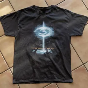Retro Halo 3 Video Game T-Shirt, Halo Vintage Graphic Tee, Y2K Aesthetic Video Game Graphic Tee, Cotton Casual Gaming Graphic Tee, Unisex Cotton Crewneck T-Shirt Menswear Womenswear Streetwear Top
