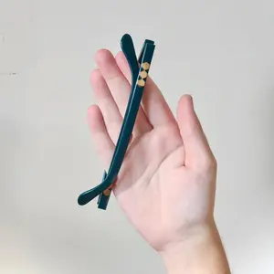 Sunglass Headband in Juniper, a deep green