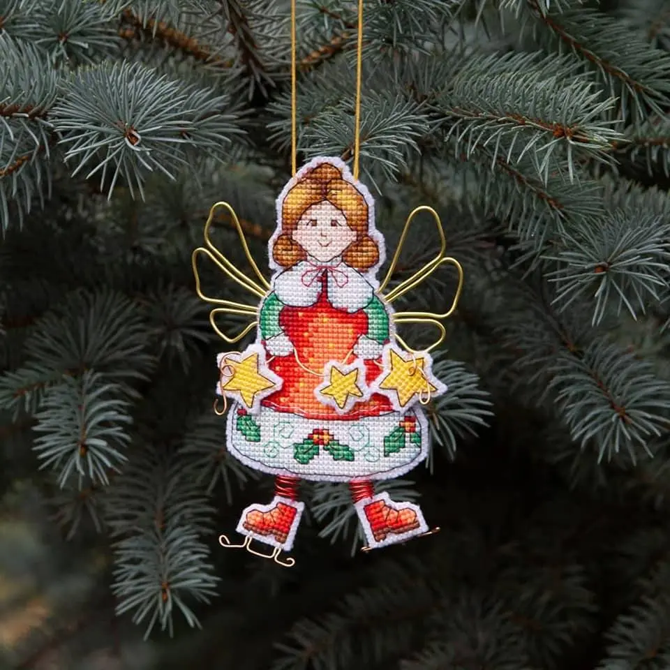 Christmas Tree Toy Plastic Canvas Cross-Stitch Kit by Charivna Mit T-02C