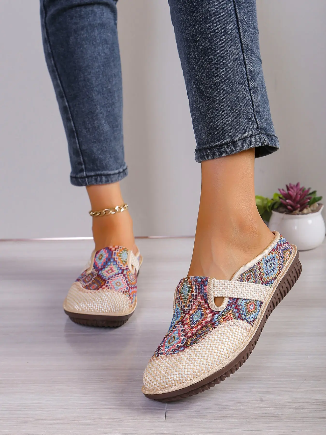 Women's Bohemian Breathable Soft Rubber Sole Slip-On Style Shoes, Round Toe Non-Slip Woven Linen Half Slippers, Casual All Season Walking Shoes Flat Sole