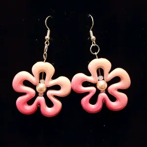 SpongeBob SquarePants Inspired Flower Earrings - Lightweight & Nostalgic Design for Everyday Wear - Hook Earrings
