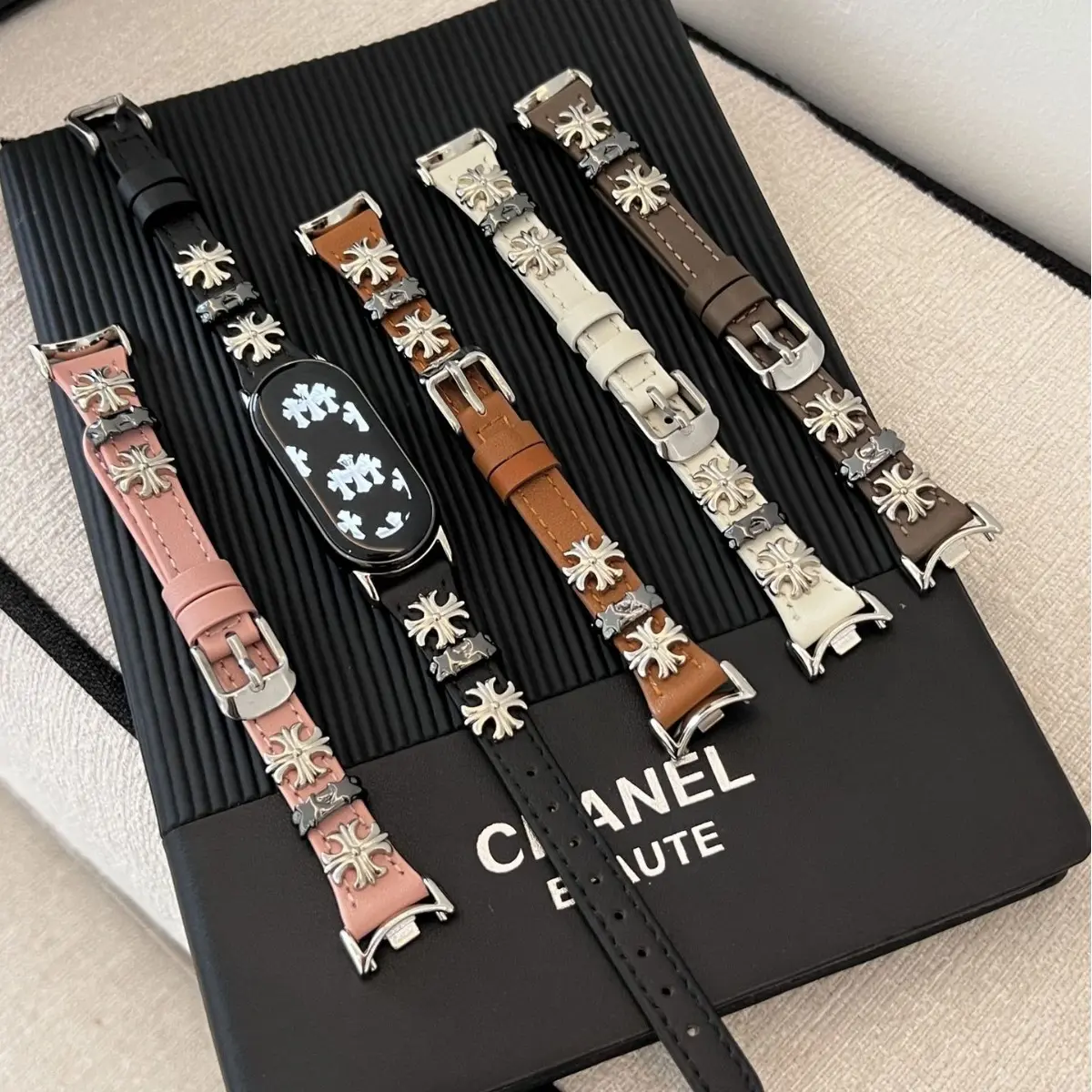 Riveted leather strap suitable for Xiaomi Mi Band 10/9/8 punk style