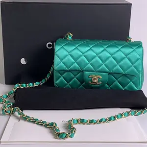Pre-owned CHANEL Satin Crossbody Bags Classic Flap Quilted Chain Green CPU1201