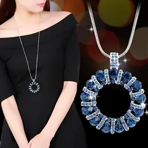 Women's Korean Style Bedazzling Glitter Bling Decorative Rhinestones Pendant Necklace - Sparkling Full-Rhinestone Round Ring Extra Long Long Flexible Sweater Chain, Versatile Autumn/Winter Costume Jewelry Accessory, Bedazzling Glitter Necklaces, Bling Nec