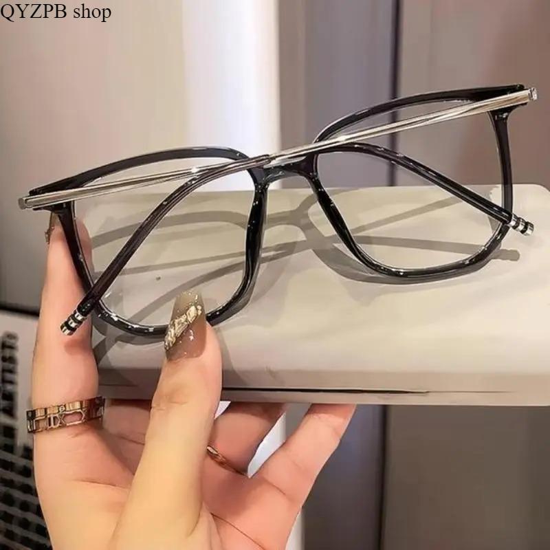 Embercraft Y2K Retro Square Tortoise Shell Glasses, Unisex Eyewear for Men & Women, Lightweight TR & Zinc Alloy Frame, UV400 Vintage Aesthetic Decorative Lens, TikTok Street Style, for Work Study Travel & Everyday Casual Fall Outfits