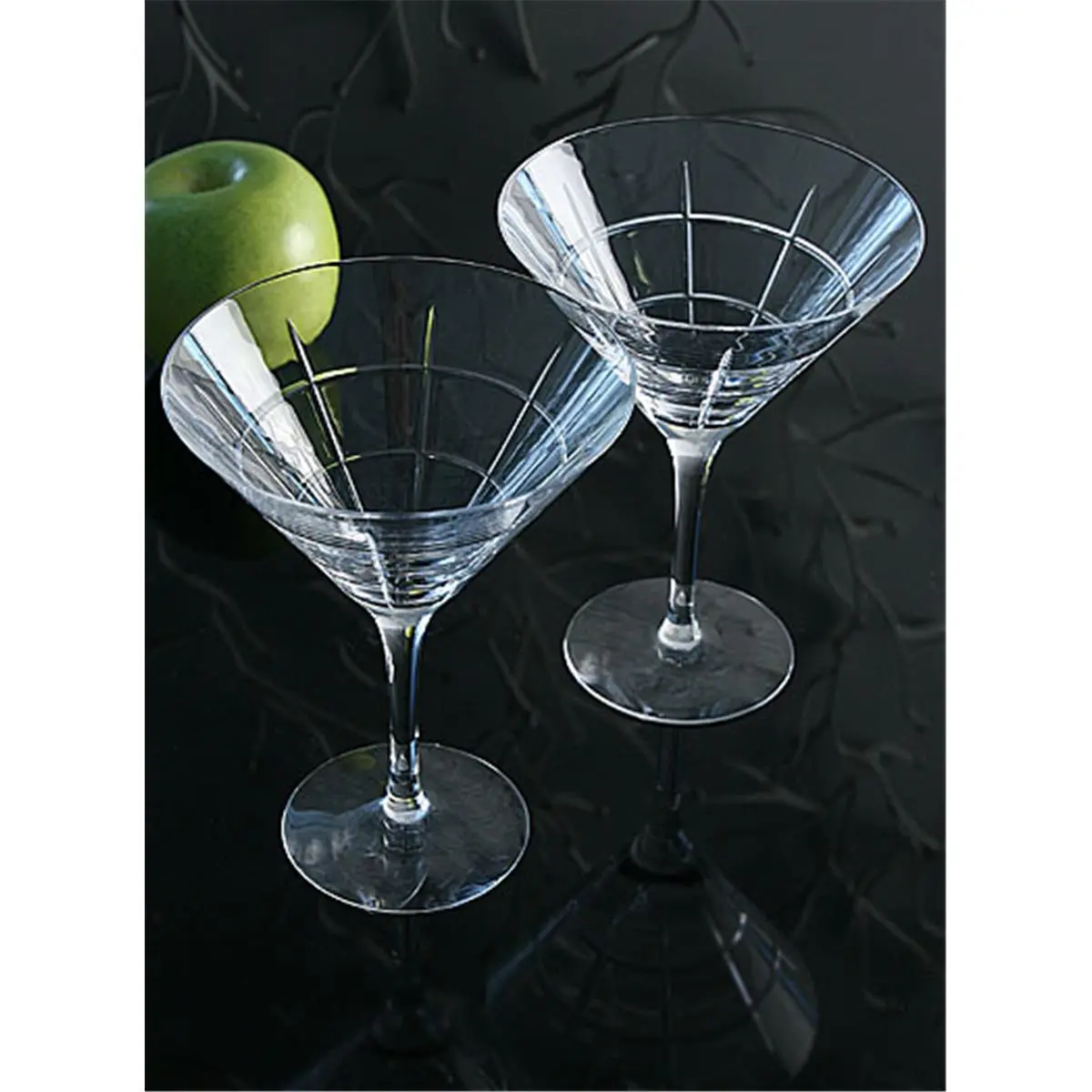212 MAIN 2-Pack Hand-Cut Heavy Crystal Martini Glass Set - Masculine Shape, Orrefors Street Square Grid Cut Crystal Glassware Drinkware for Bar, Kitchen Use, Glass Cup Set
