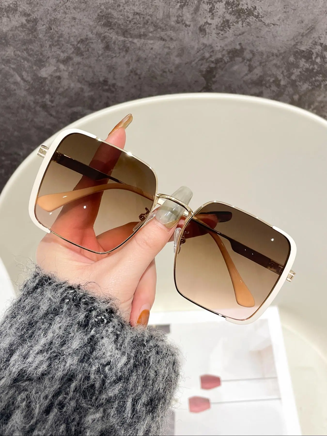 Unisex Vintage Trendy Sunglasses, Retro Outdoor Large Frame Sunglasses, Stylish Glasses, Fashionable Sunglasses for Men & Women for Everyday Use, Stylish Shades