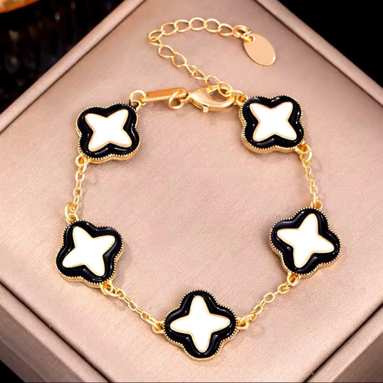 Melayann Luxury Colorful Rhinestone Five Leaf Flower Charm Bracelets for Women Gold Color Bangle Party Jewelry