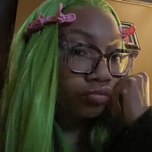 The Frontal Queen Lace Melting Spray for Ashy Lace - Sweat-Proof & Slay-Proof Haircare Spray 4.2 FL OZ 120 ML