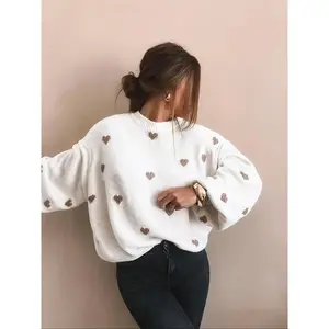 Women’s Colorblock Heart Print Sweater – Casual Long-Sleeve Winter Jumper, Fashionable Knitwear for Everyday Women’s Wear