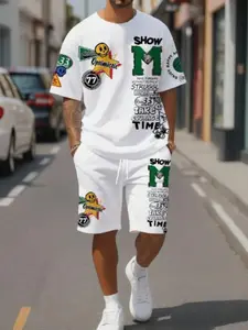 Men's Casual Print Set Outfit, Menswear Round Neck Short Sleeve T-Shirt & Shorts, Summer Street Style, Classic, Fashionable and Comfortable, Knee Length, Fitted