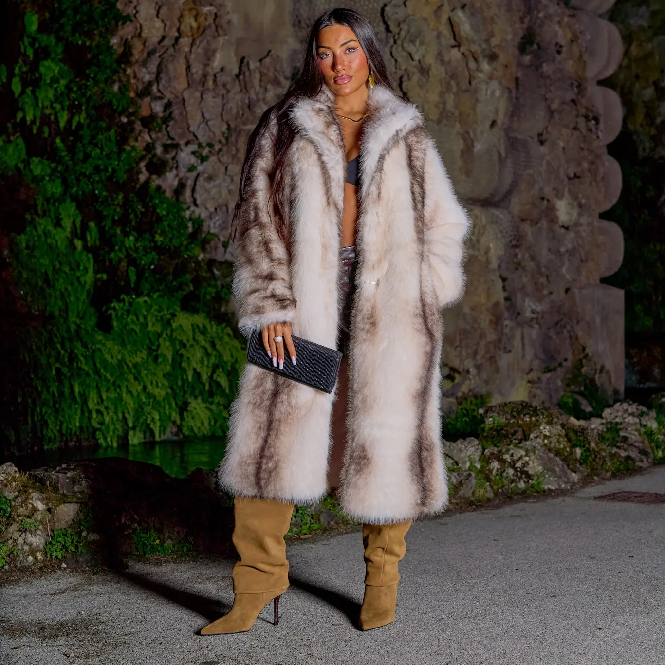 The Rebecca Maxi Faux Fur Coat – Power, Elegance & Winter Style