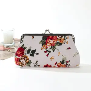 Vintage Floral Wallet for Women - Large Capacity Coin Purse with Kiss Lock Closure, Elegant Red Roses & Green Leaves Design, Perfect for Everyday Use, Everyday Wallet | Decorative Wallet | Construction