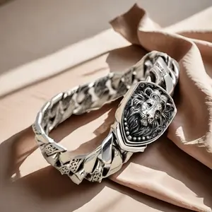 A Powerful Lion-Head Silvery Bracelet for Men, Perfect As a Birthday Gift for Your Boyfriend Or His Father.