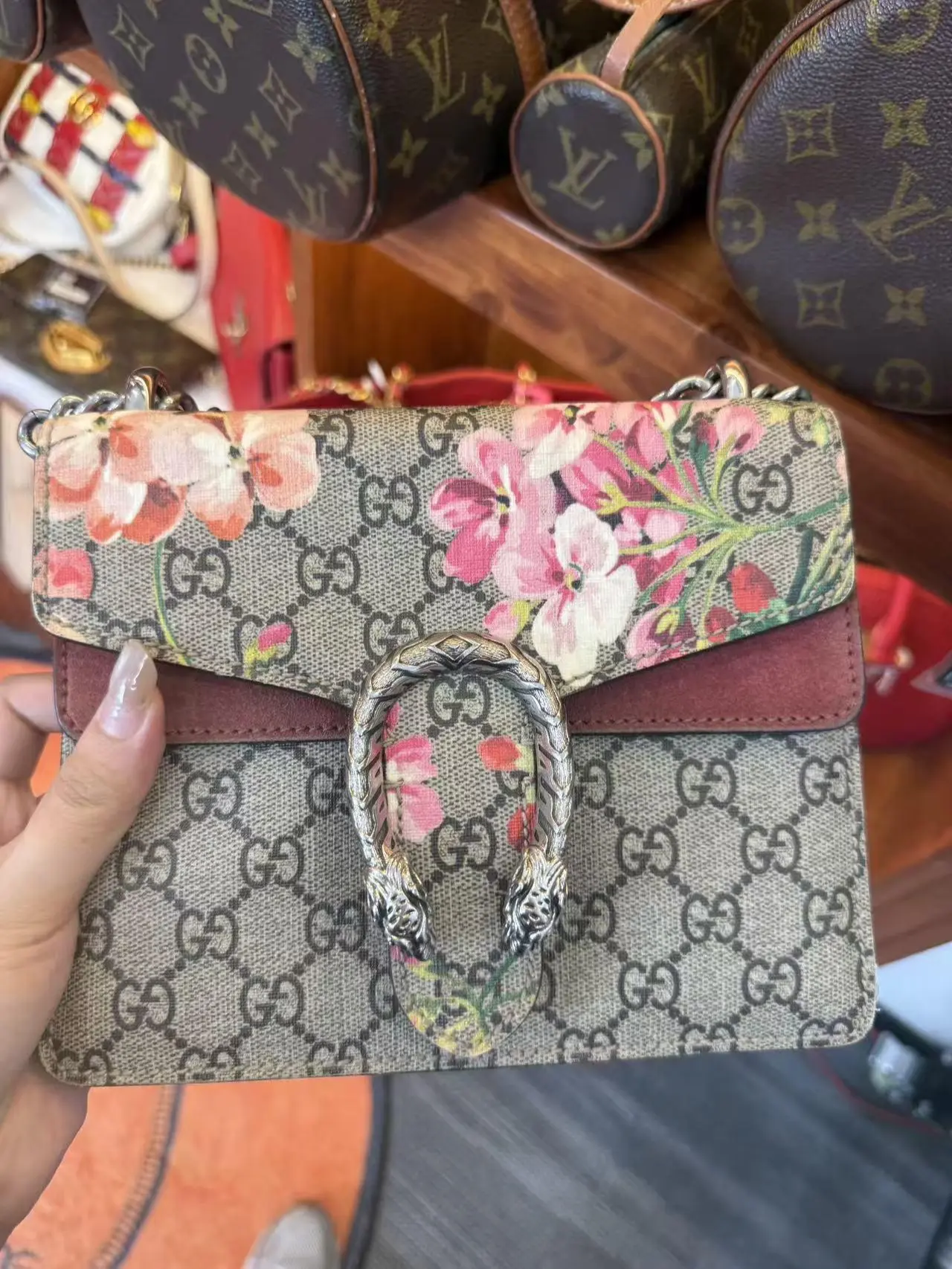 Pre-owned GUCCI canvas Clutches & Wristlets Mini Dionysus GG Blooms