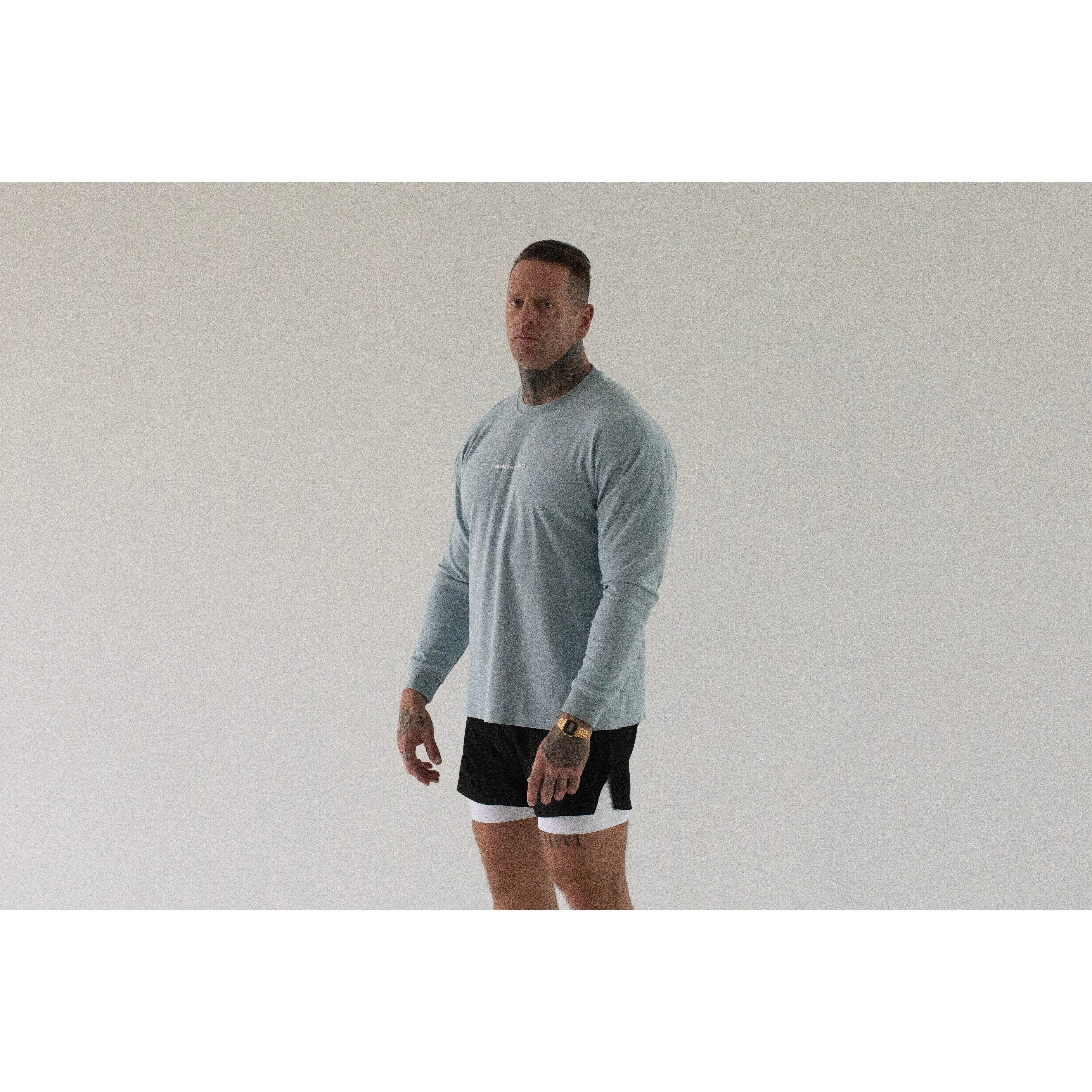 ESSENTIAL Long Sleeve Shirt
